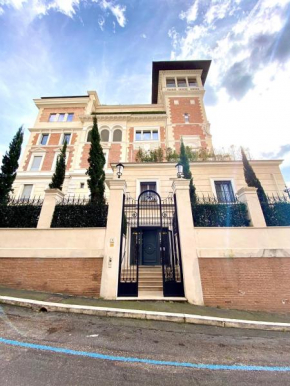 luxury white house